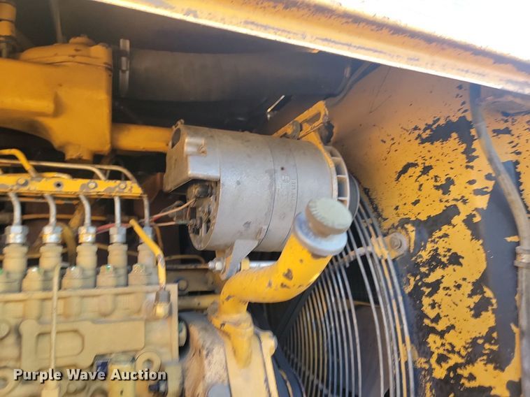 image for item JG9627 1995 John Deere 862B  elevating scraper