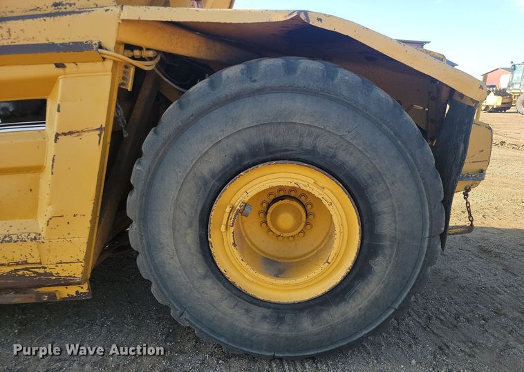 image for item JG9627 1995 John Deere 862B  elevating scraper