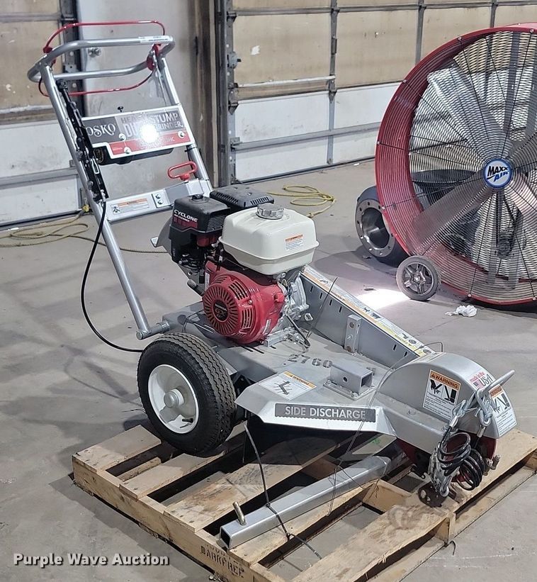 image for item JG9631 Dosko 337-13HC  stump grinder