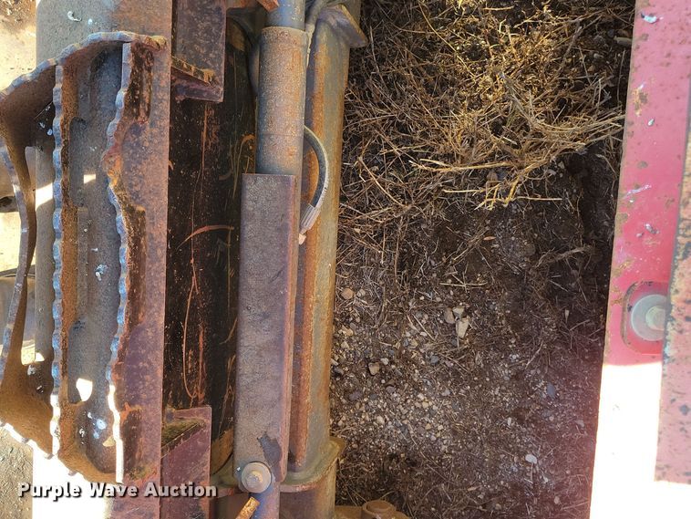 image for item JG9636 2017 Takeuchi TL10V2  skid steer loader