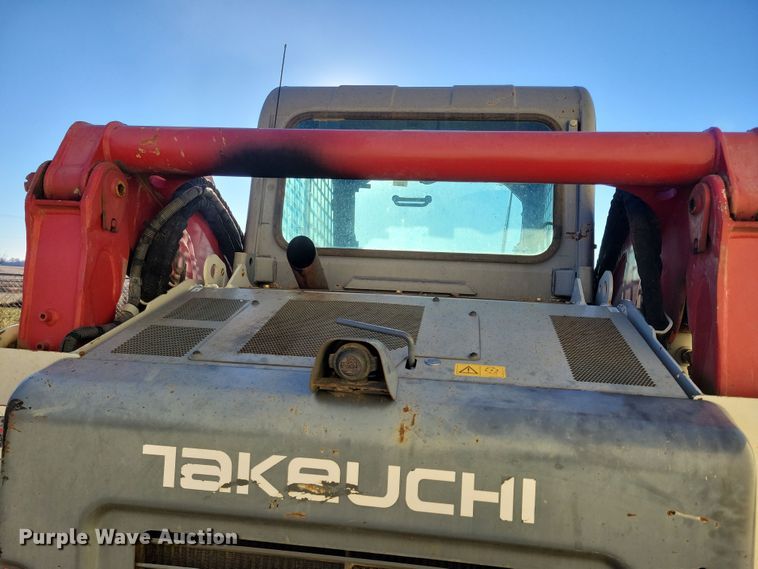 image for item JG9636 2017 Takeuchi TL10V2  skid steer loader