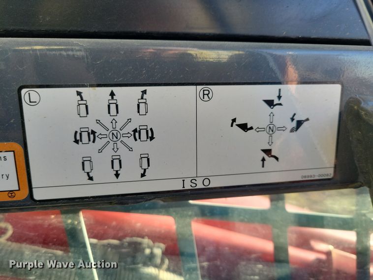 image for item JG9636 2017 Takeuchi TL10V2  skid steer loader