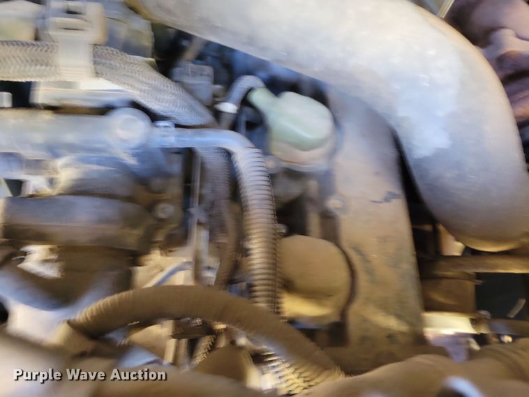 image for item JG9636 2017 Takeuchi TL10V2  skid steer loader