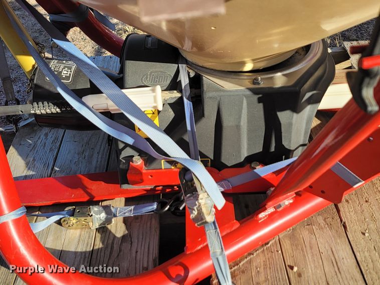 image for item JG9638 Vicon  spreader