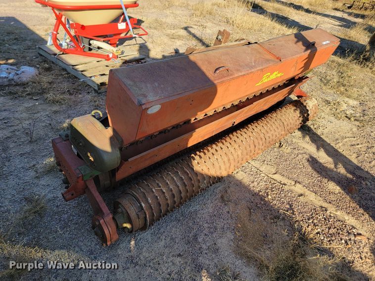 image for item JG9639 Brillion SSLF96-01  seeder