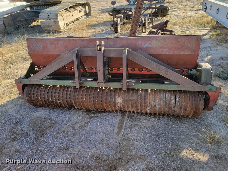 image for item JG9639 Brillion SSLF96-01  seeder