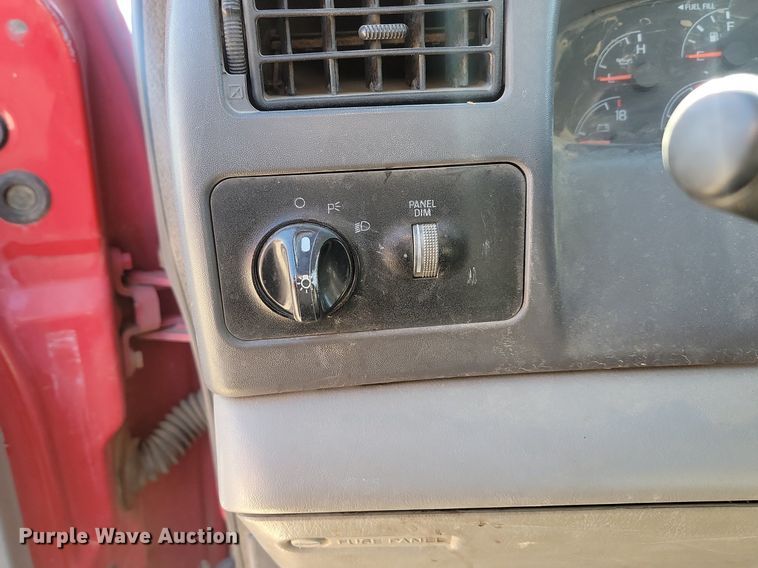 image for item JG9651 1999 Ford F250 Super Duty  pickup truck