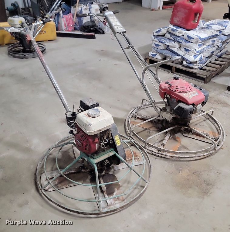 image for item JG9673 (2) Power trowels