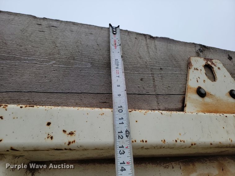 image for item JG9675 1995 Ford LTA9000  dump truck