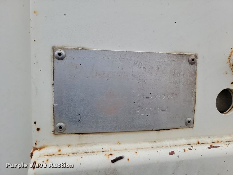 image for item JG9675 1995 Ford LTA9000  dump truck