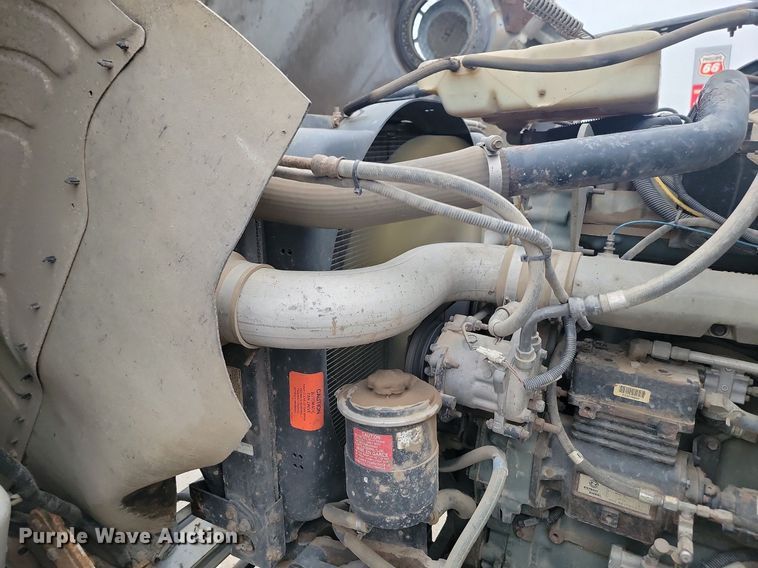 image for item JG9675 1995 Ford LTA9000  dump truck