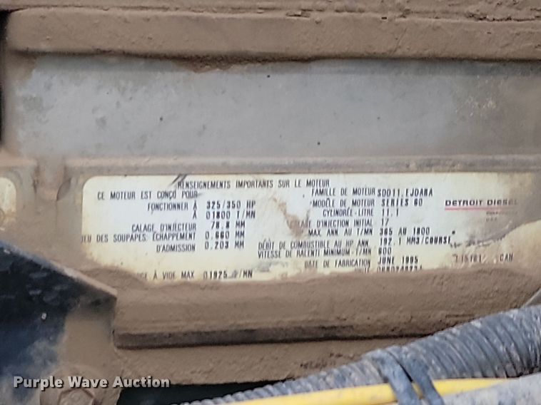 image for item JG9675 1995 Ford LTA9000  dump truck