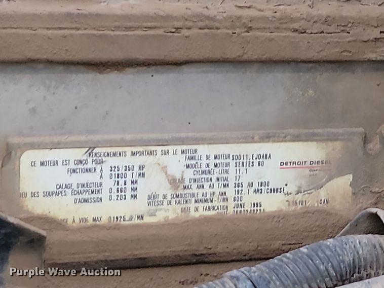 image for item JG9675 1995 Ford LTA9000  dump truck