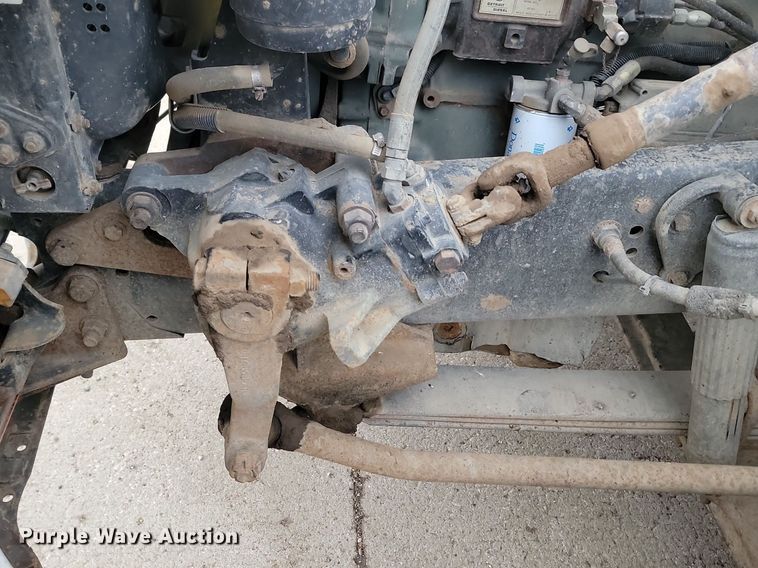 image for item JG9675 1995 Ford LTA9000  dump truck