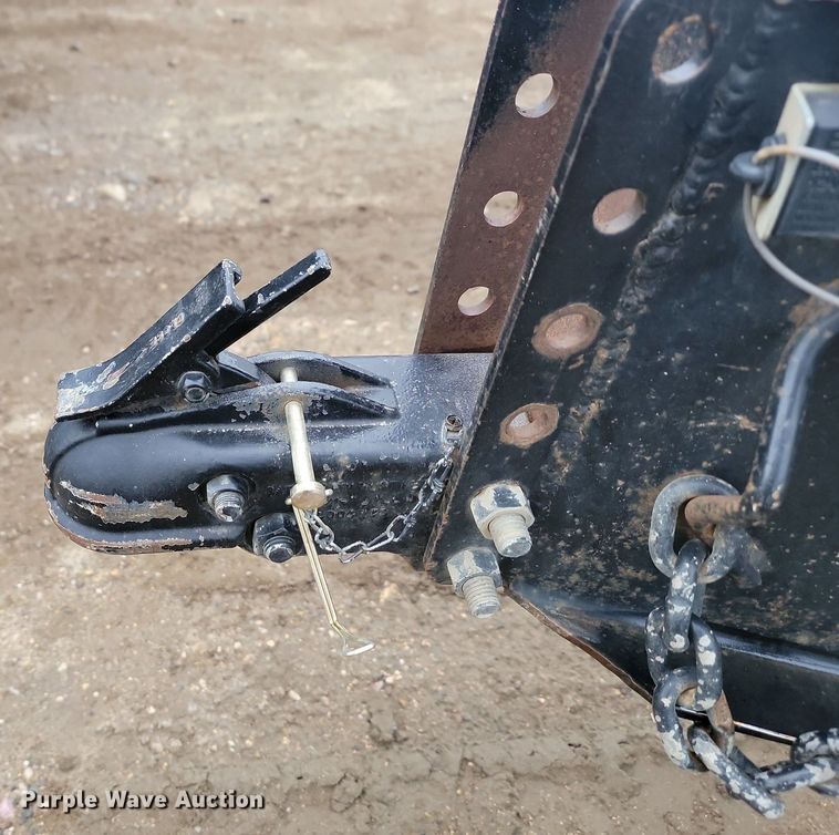 image for item JG9676 2012 Dressen Custom Trailers  utility trailer