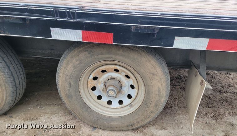 image for item JG9676 2012 Dressen Custom Trailers  utility trailer