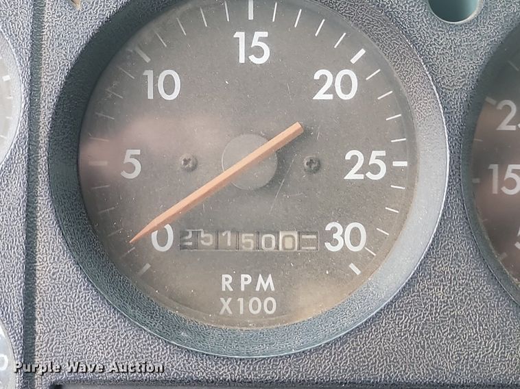 image for item JG9685 1999 Freightliner FL112  dump truck