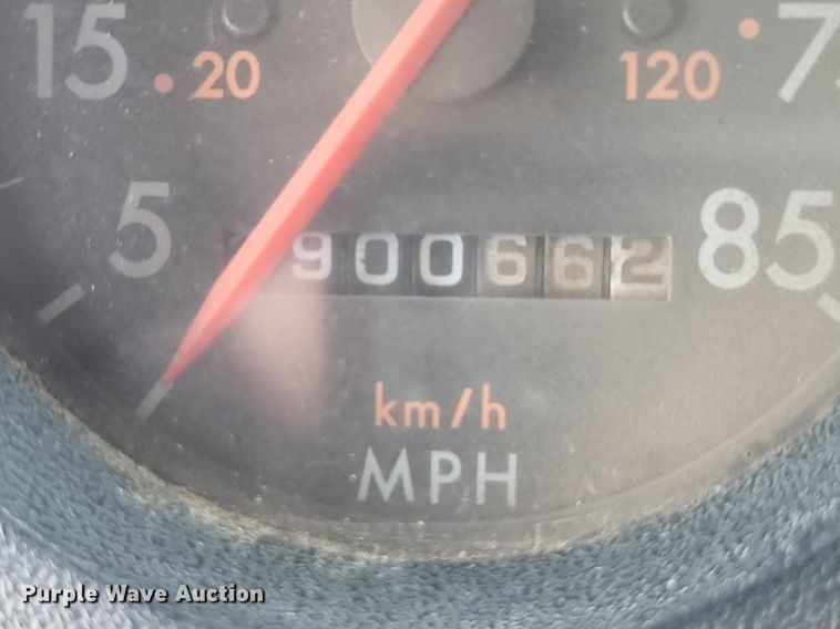 image for item JG9685 1999 Freightliner FL112  dump truck