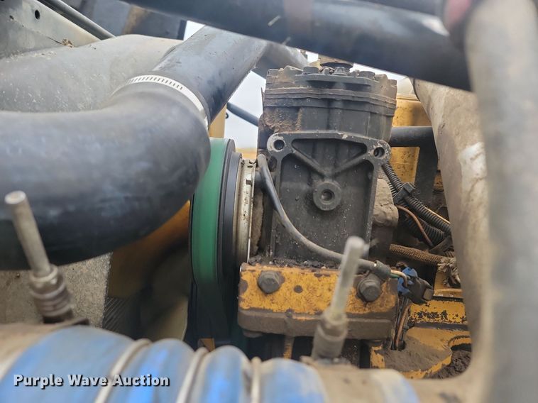 image for item JG9685 1999 Freightliner FL112  dump truck