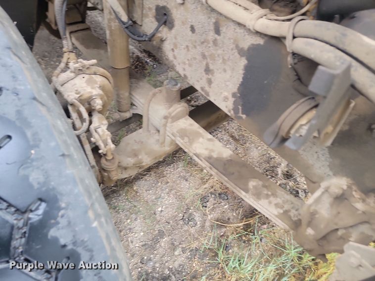 image for item JG9685 1999 Freightliner FL112  dump truck