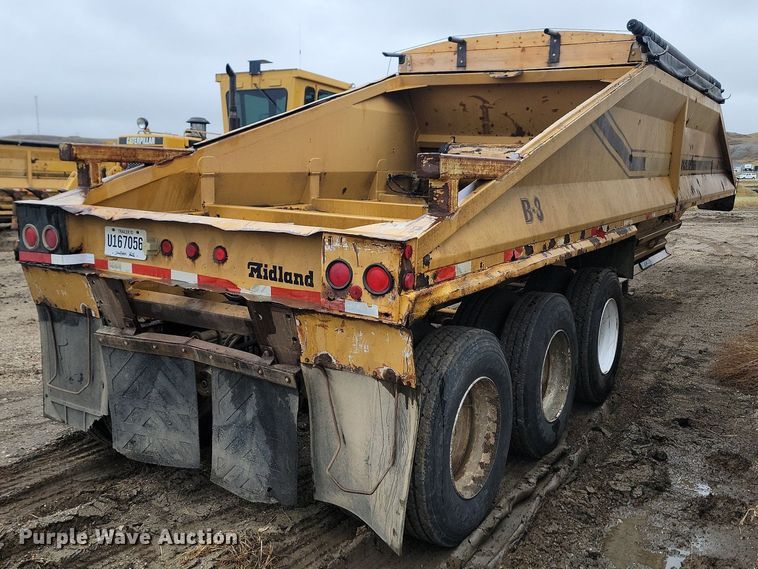 image for item JG9686 1996 Midland MG 40 Clam  bottom dump trailer