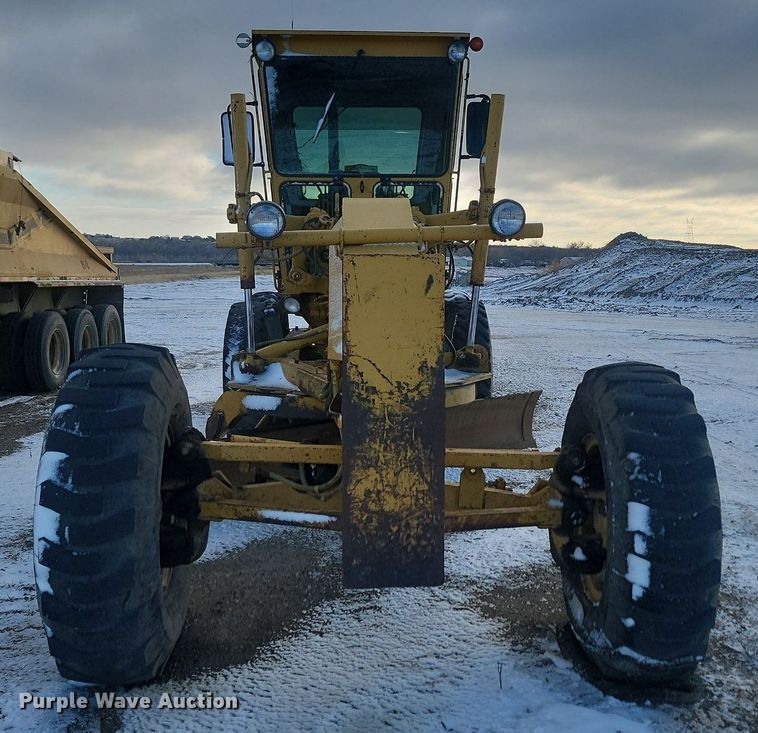 image for item JG9687 1992 Caterpillar 140G  motor grader