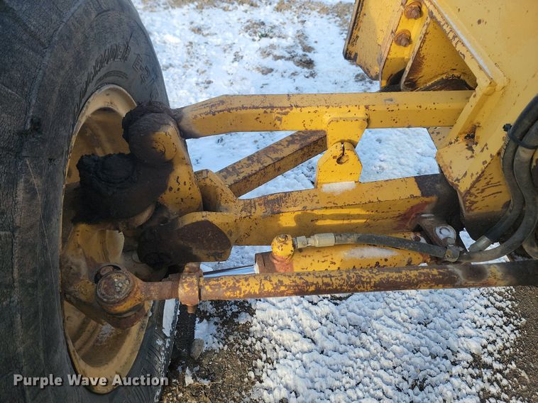 image for item JG9687 1992 Caterpillar 140G  motor grader