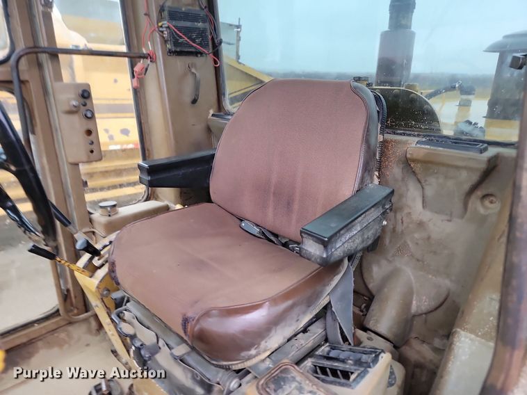 image for item JG9687 1992 Caterpillar 140G  motor grader