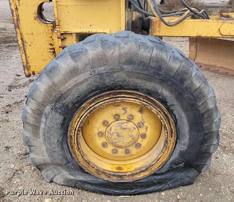 image for item JG9687 1992 Caterpillar 140G  motor grader