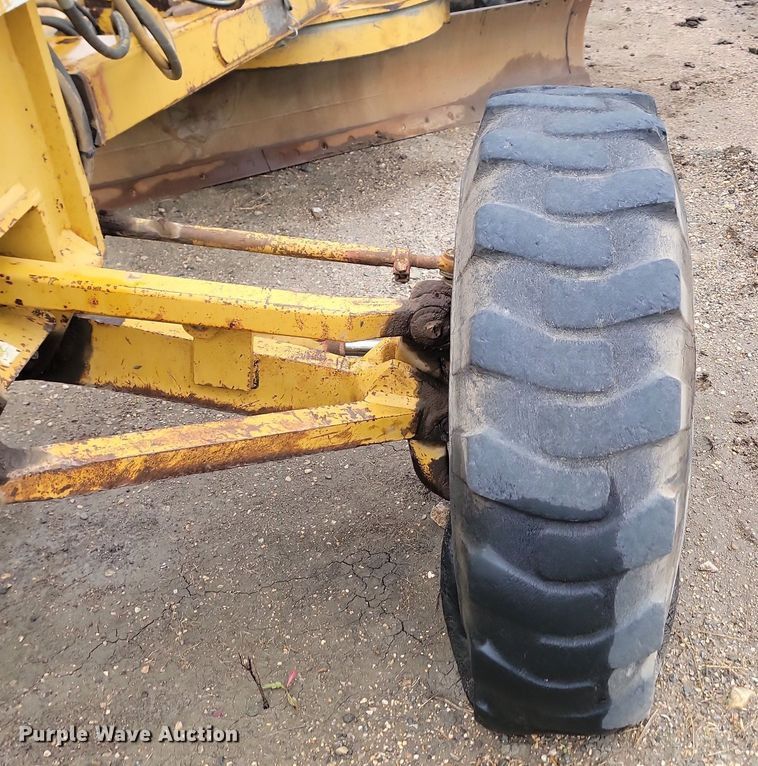 image for item JG9687 1992 Caterpillar 140G  motor grader