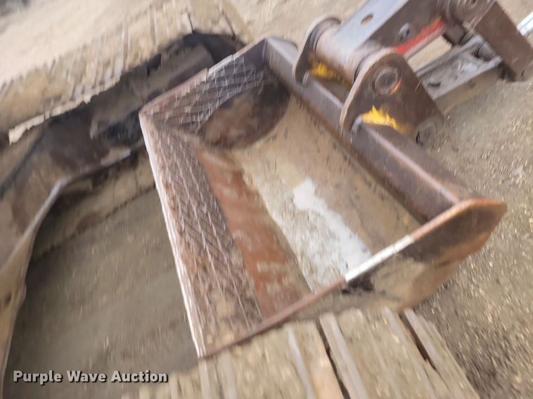 image for item JG9688 1997 Link-Belt 3400 Quantum  long reach excavator