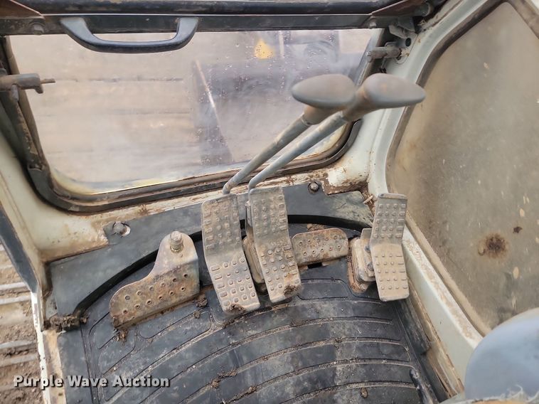 image for item JG9688 1997 Link-Belt 3400 Quantum  long reach excavator