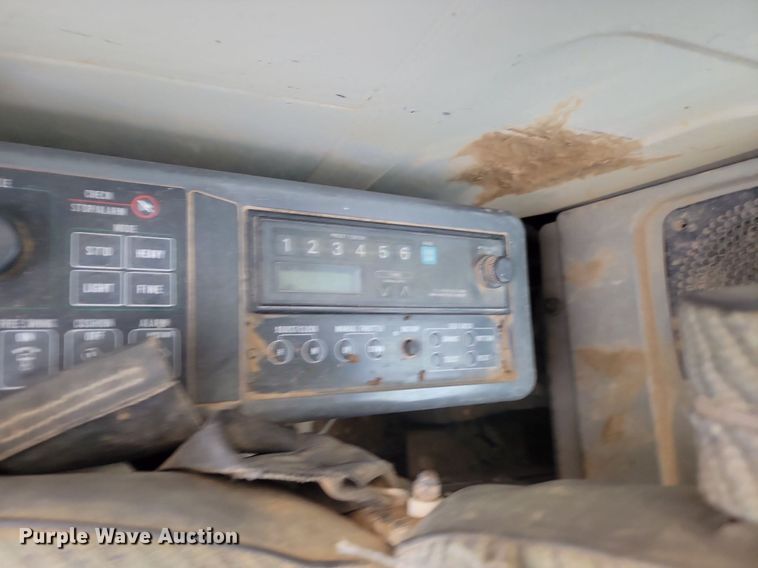 image for item JG9688 1997 Link-Belt 3400 Quantum  long reach excavator