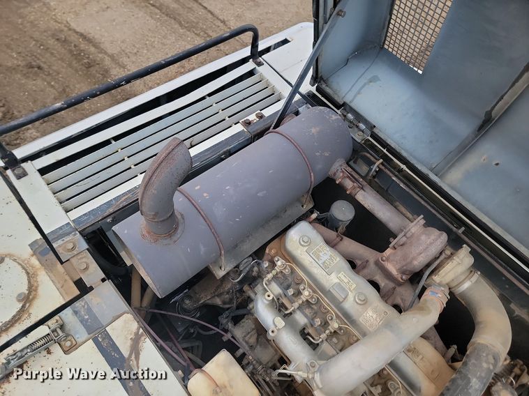 image for item JG9688 1997 Link-Belt 3400 Quantum  long reach excavator