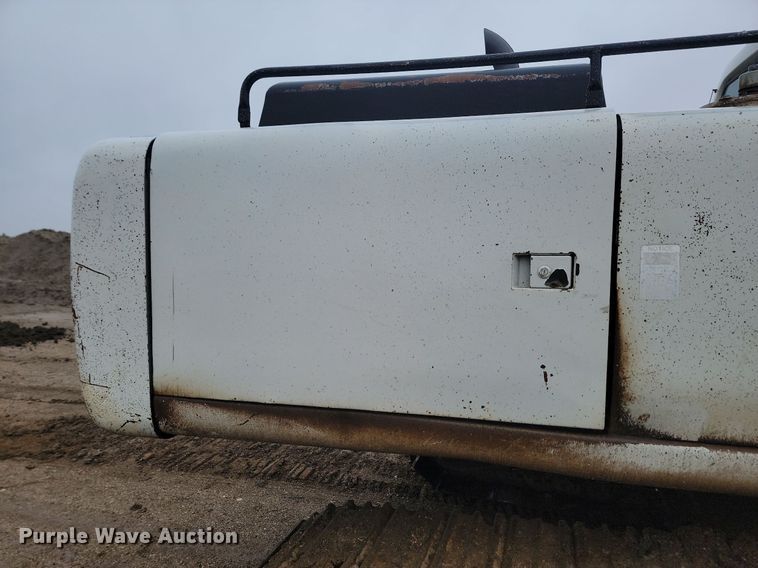 image for item JG9688 1997 Link-Belt 3400 Quantum  long reach excavator