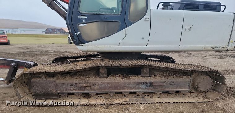 image for item JG9688 1997 Link-Belt 3400 Quantum  long reach excavator