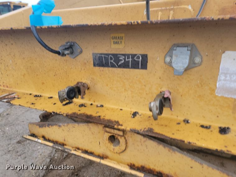 image for item JG9689 1996 Midland MG40MC3000  bottom dump trailer