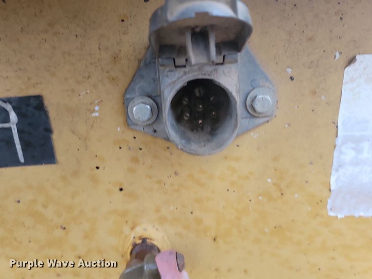 image for item JG9689 1996 Midland MG40MC3000  bottom dump trailer