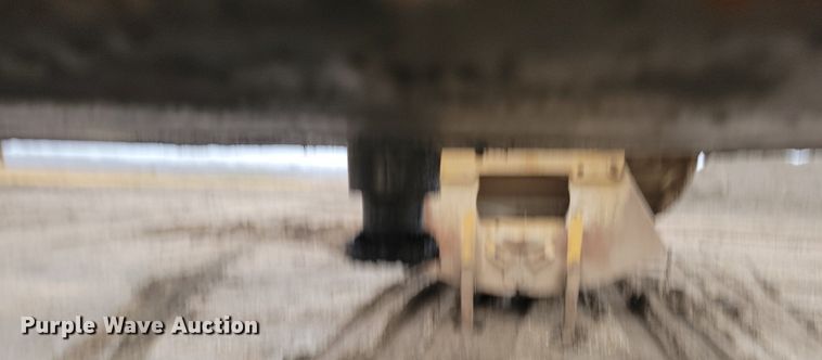 image for item JG9689 1996 Midland MG40MC3000  bottom dump trailer