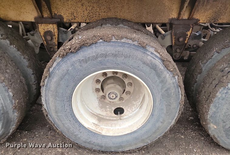 image for item JG9689 1996 Midland MG40MC3000  bottom dump trailer