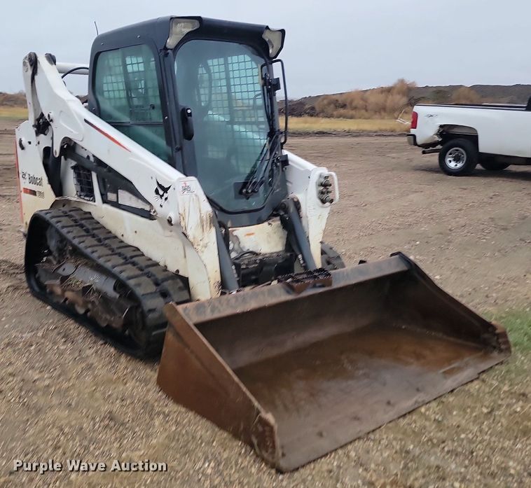image for item JG9690 2016 Bobcat T590  skid steer loader