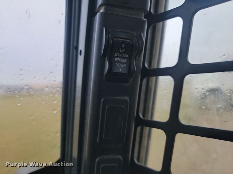 image for item JG9690 2016 Bobcat T590  skid steer loader