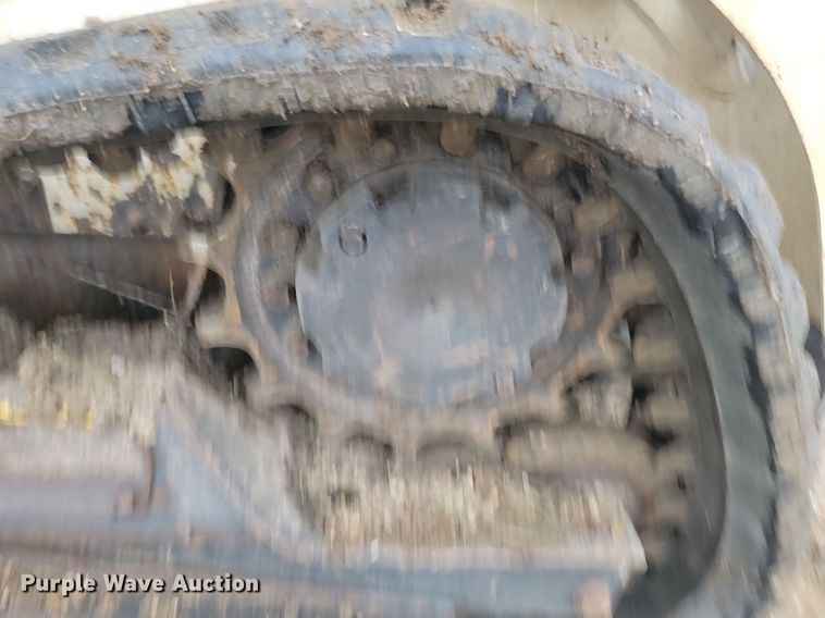 image for item JG9690 2016 Bobcat T590  skid steer loader