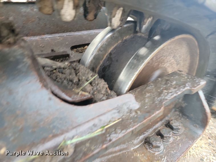 image for item JG9690 2016 Bobcat T590  skid steer loader