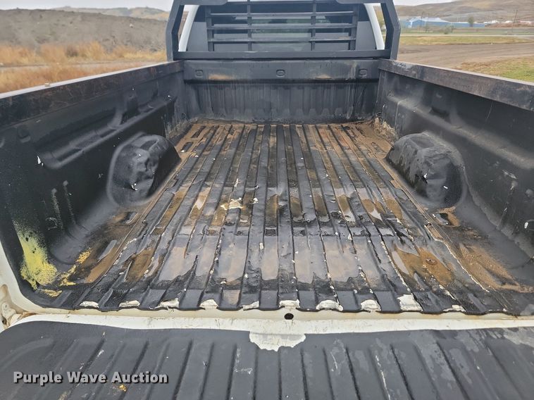 image for item JG9691 2010  Chevrolet Silverado 3500HD  Ext. Cab pickup truck