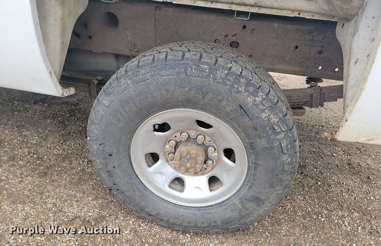 image for item JG9691 2010  Chevrolet Silverado 3500HD  Ext. Cab pickup truck