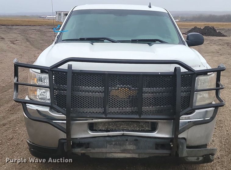 image for item JG9692 2013 Chevrolet Silverado 2500HD  Crew Cab pickup truck