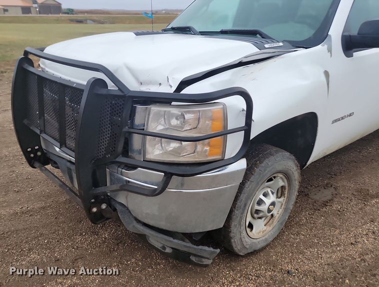 image for item JG9692 2013 Chevrolet Silverado 2500HD  Crew Cab pickup truck