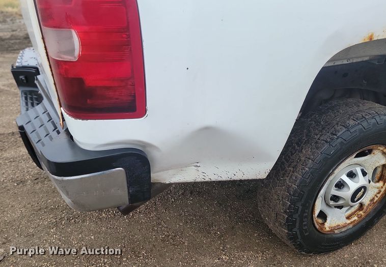 image for item JG9692 2013 Chevrolet Silverado 2500HD  Crew Cab pickup truck