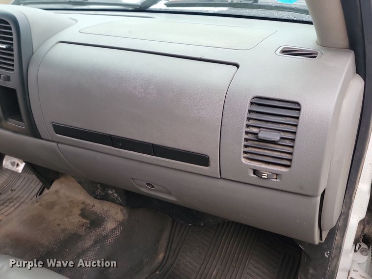 image for item JG9692 2013 Chevrolet Silverado 2500HD  Crew Cab pickup truck